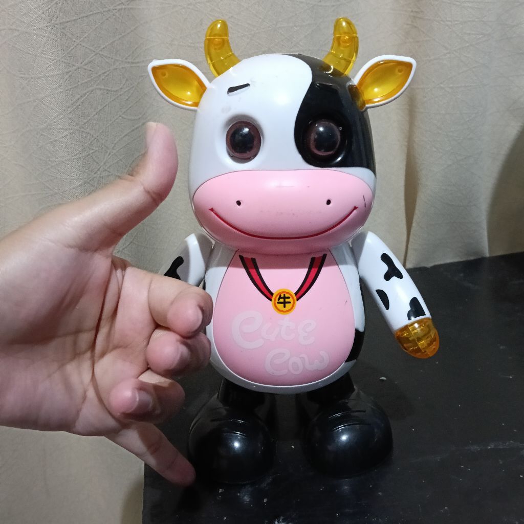 mainan robot sapi dancing ada suara dan gerak