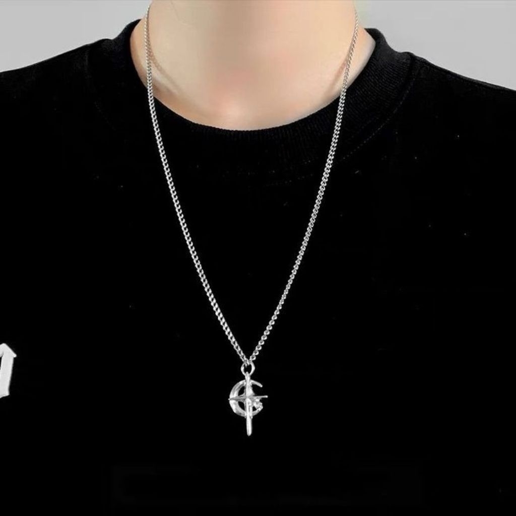 KALUNG TITANIUM LIONTIN BULAN BINTANG TERBARU ANTI KARAT