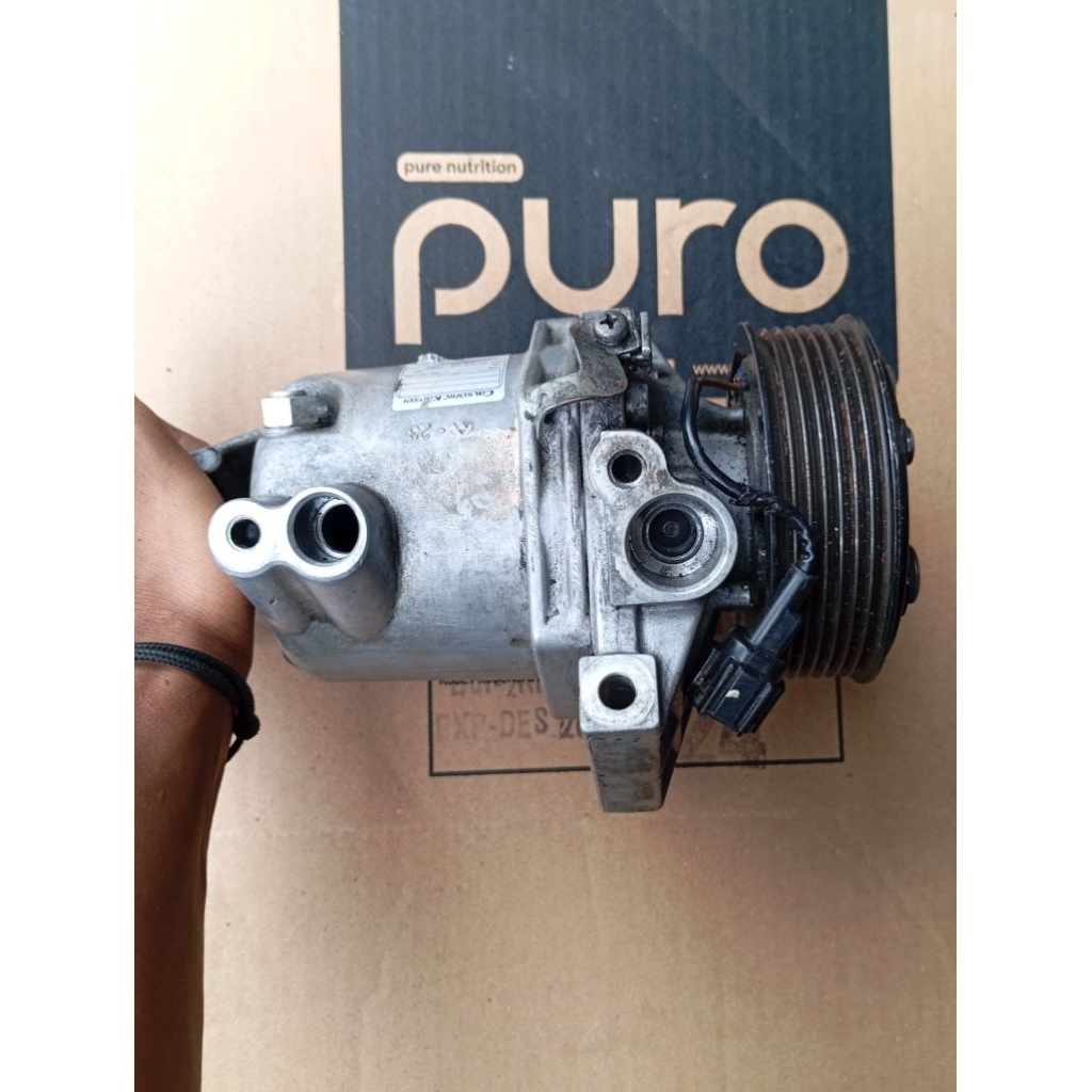 Kompresor ac nissan livina L11 juke