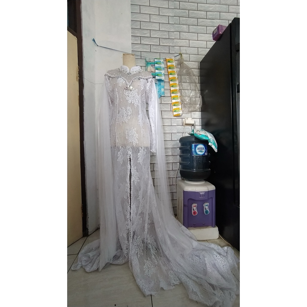 KEBAYA BELAH EKOR PENGANTIN PUTIH