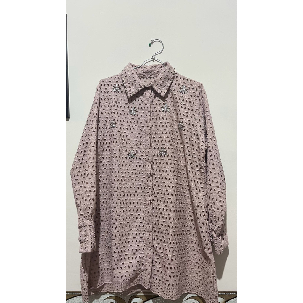 Kemeja warna mauve