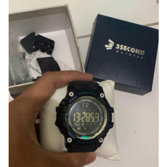 SMARTWATCH 3Second digital Smartwatch (FULLSET) bisa buat track jogging/running connect aplikasi!! b