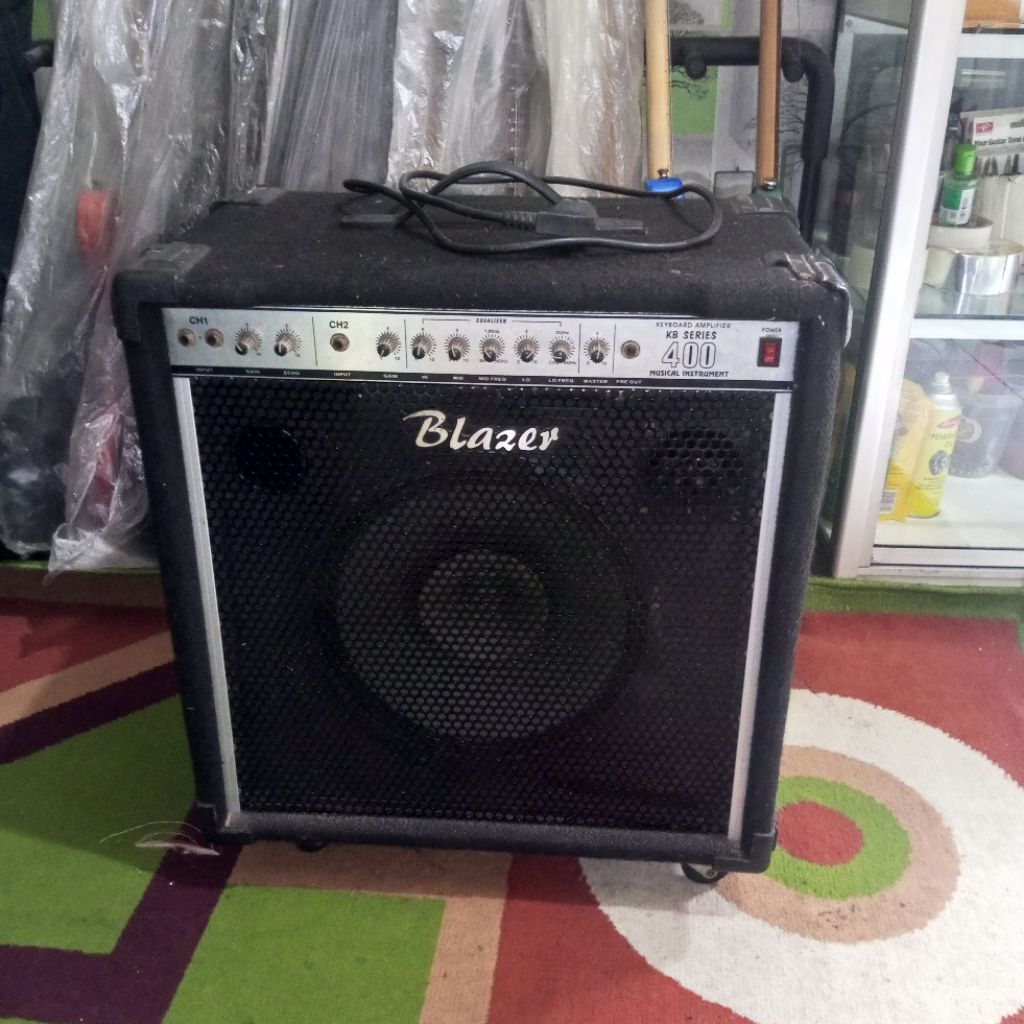 amplifier keyboard blazer KB400