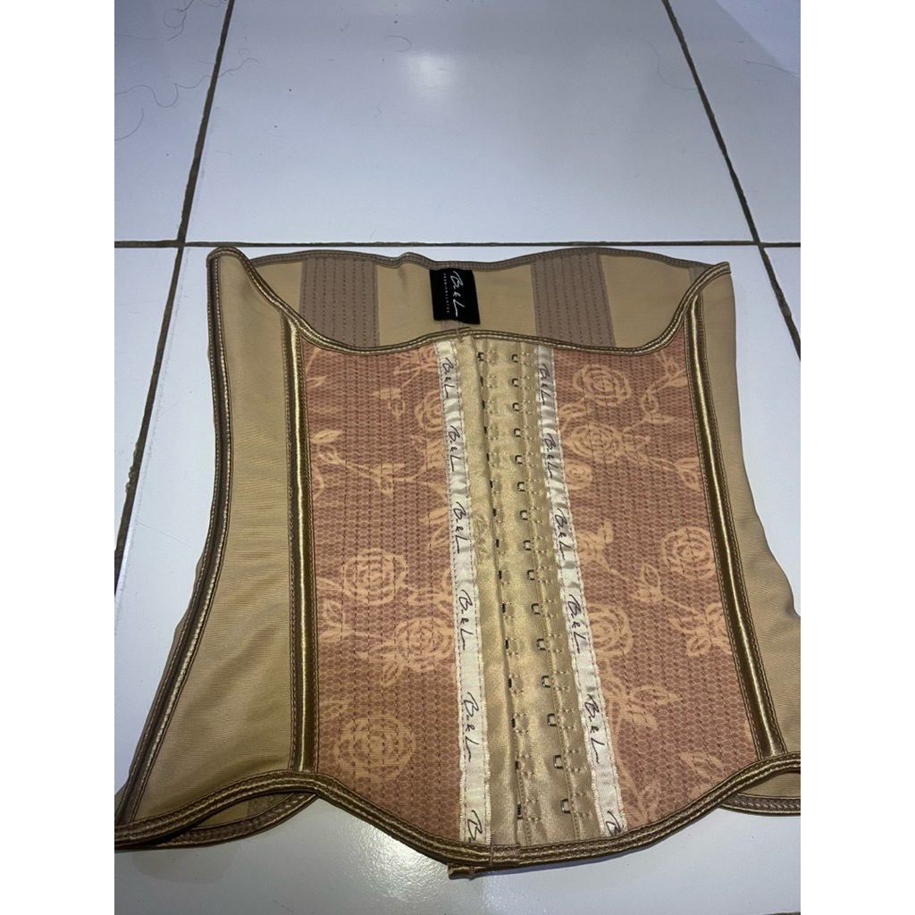 Preloved Korset Cikor Bondlou