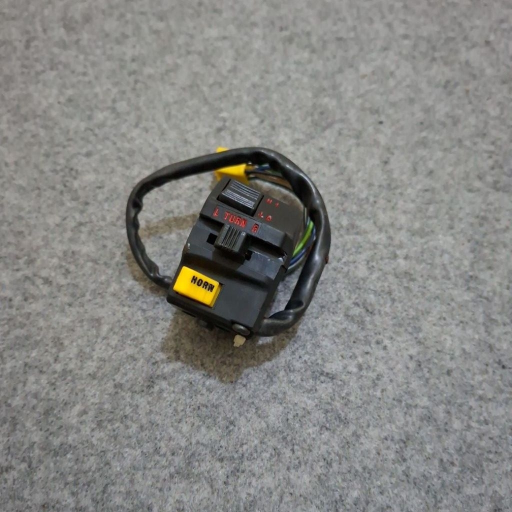 Holder Saklar Switch Holder Kiri Suzuki RGR RGR150 SPRINTER Nos