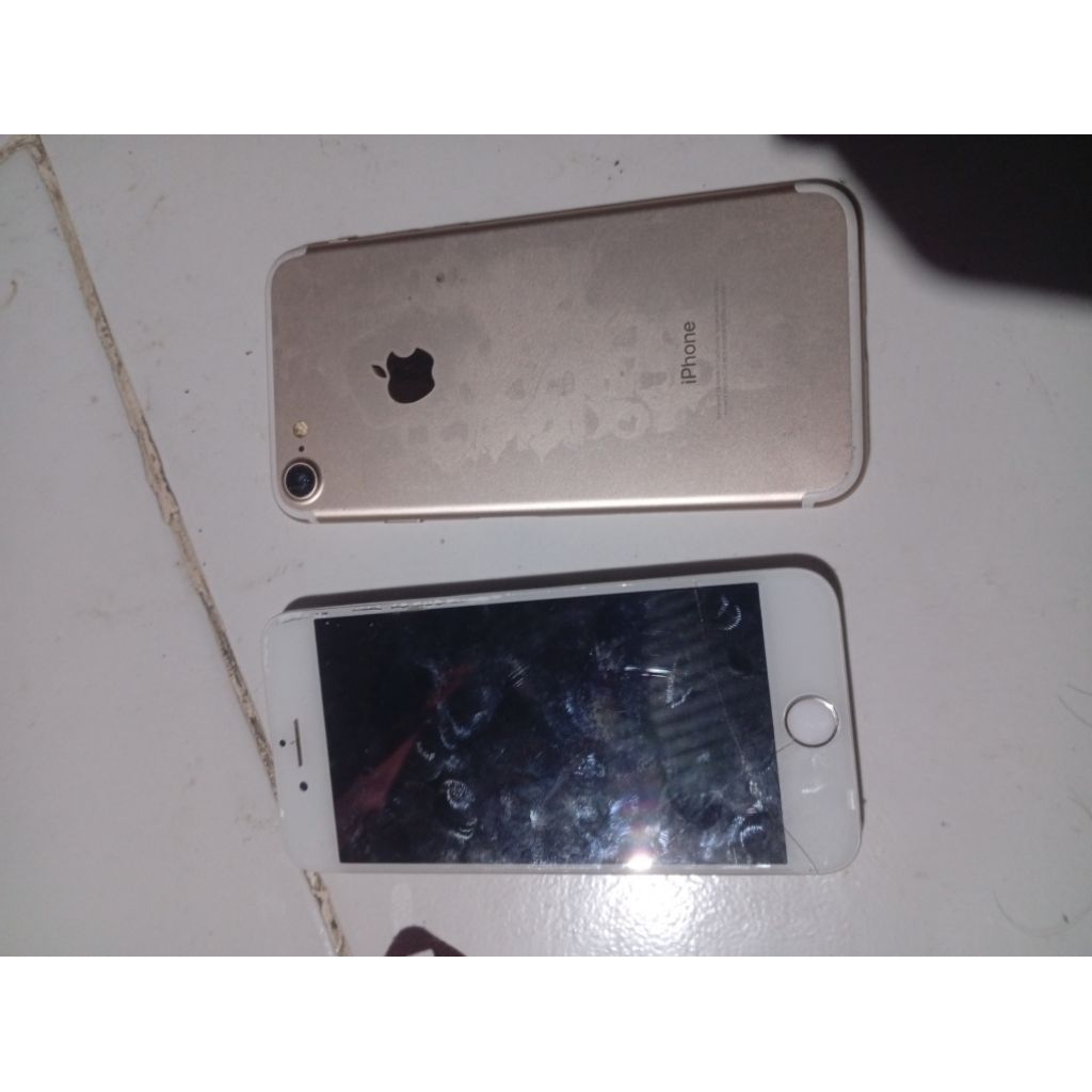iPHONE 7  MENYALA MINUS BASEBAND part lain bonus kamera depan belakang masih ori