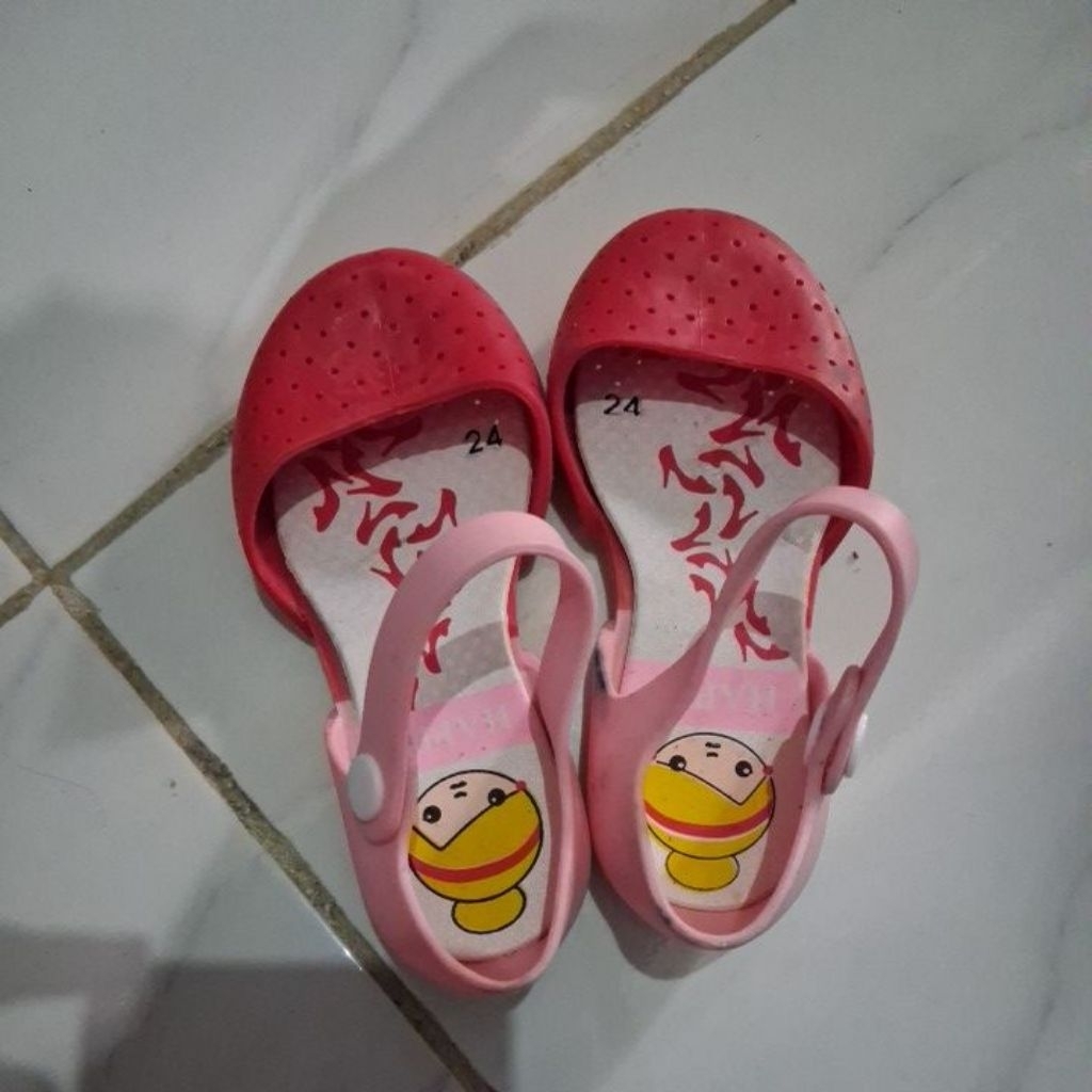 pl sepatu karet anak cewek size 24