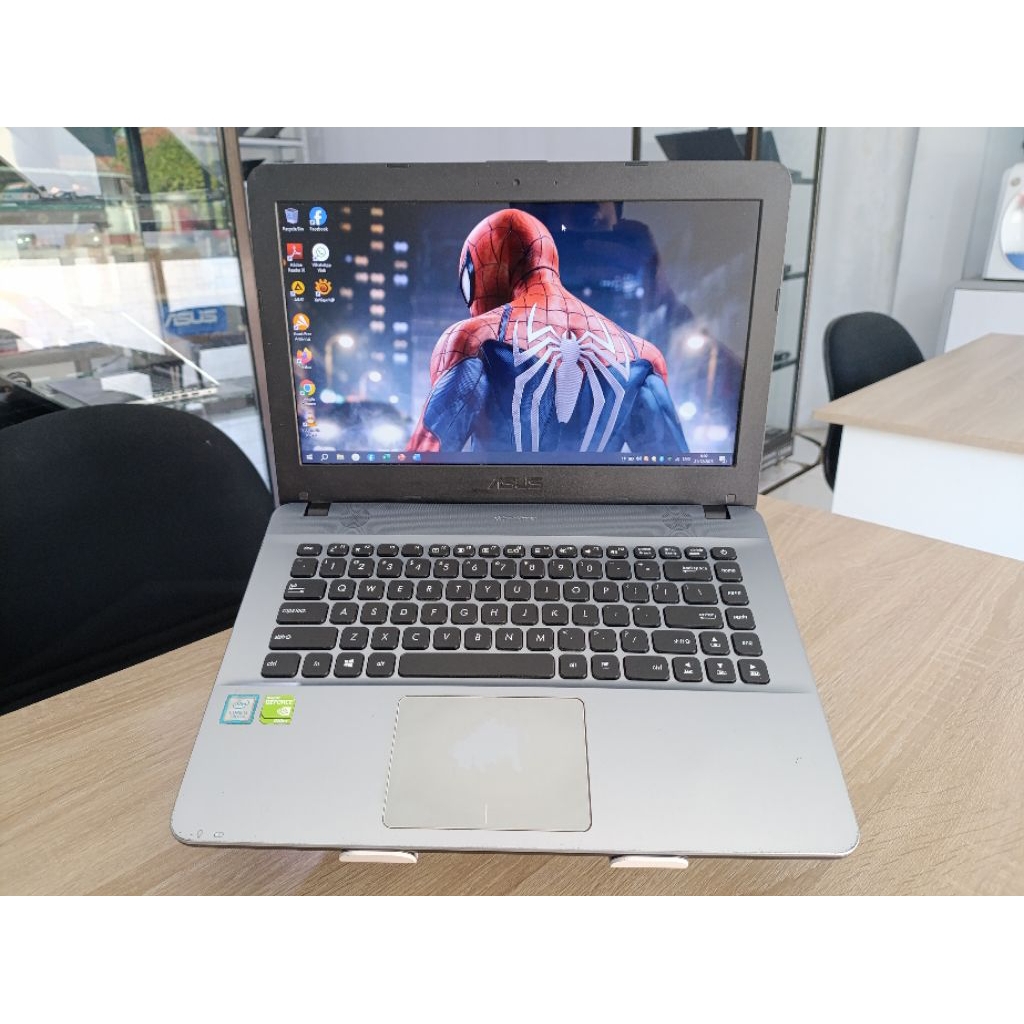 Laptop Asus X441UV Core i3 Dual VGA