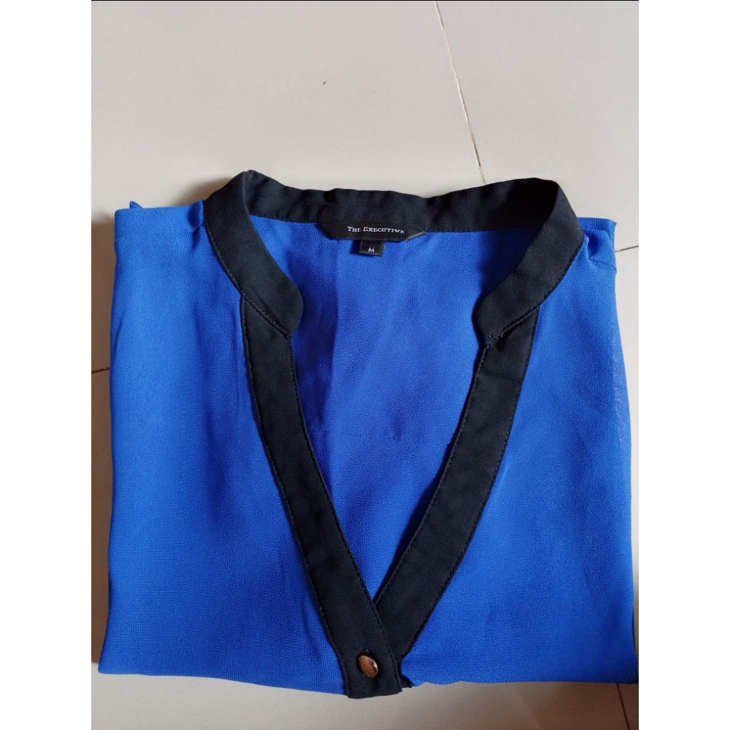 Blouse The Executive (preloved)