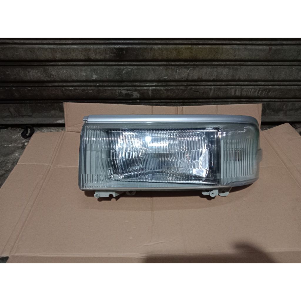 Headlamp Lampu Depan Suzuki Futura Original