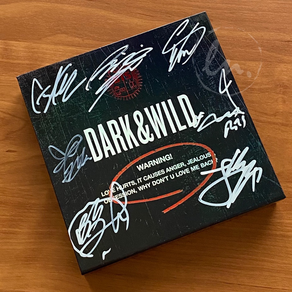 BTS DARK & WILD ALBUM SIGNED BY ALL MEMBERS OFFICIAL MWAVE (NO PHOTOCARD)
