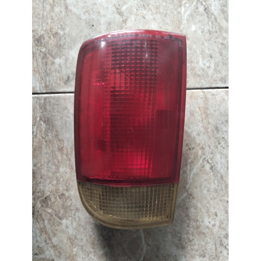 Lampu Belakang Opel Blazer Original