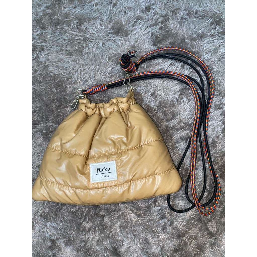 preloved sling bag flicka