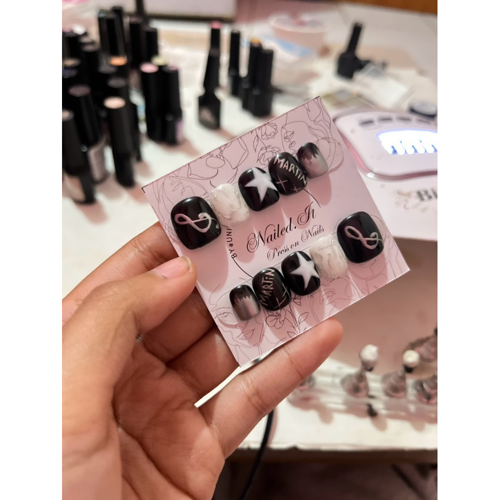 Cortis Nail (Martin)