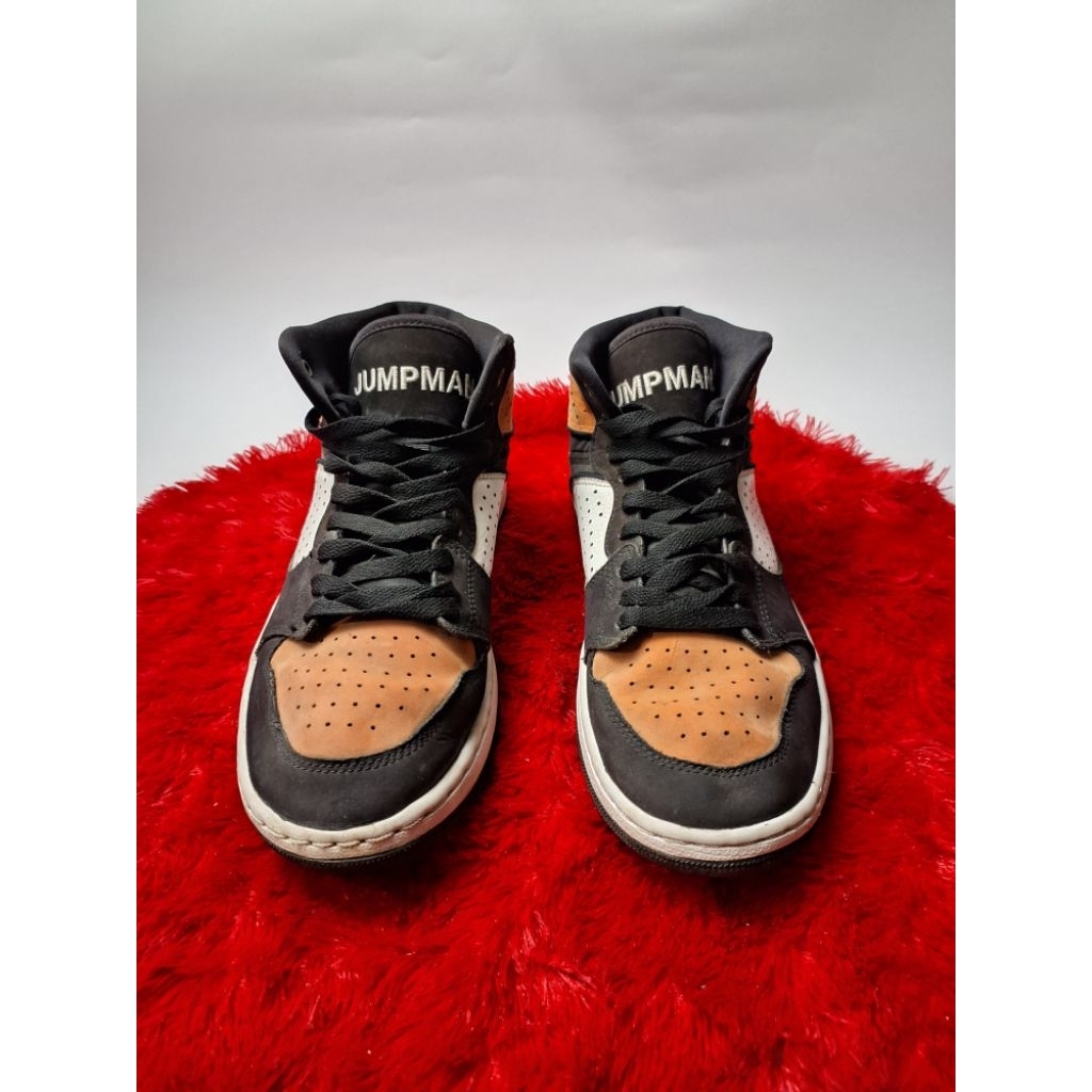 Sepatu Jordan acsees "Shattered backboard" ukuran 40,5