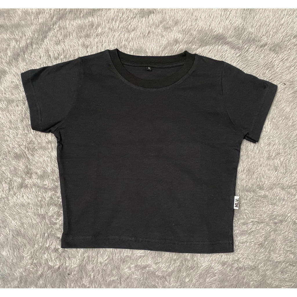 NLVS – Basic Black Crop Tee / Kaos Crop Polos Wanita