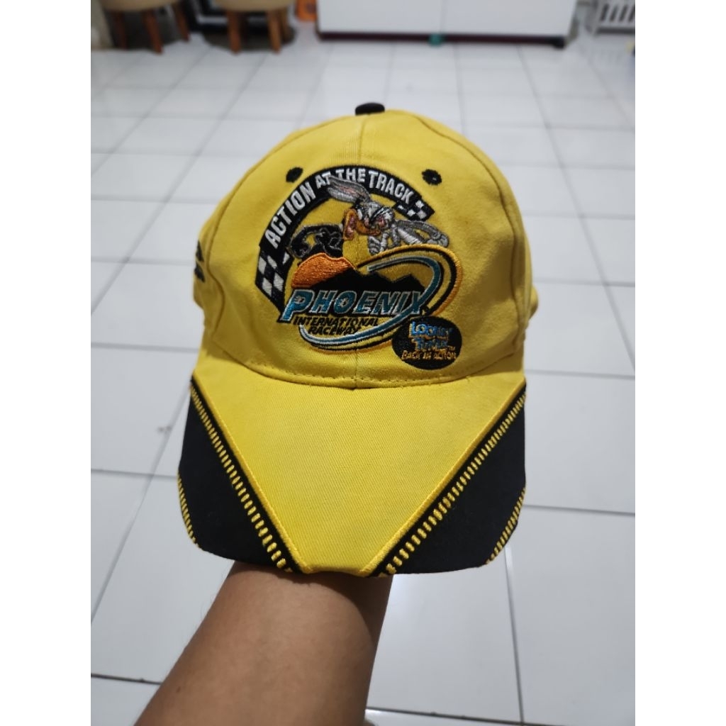 Topi Nascar x Looney Tunes Vintage