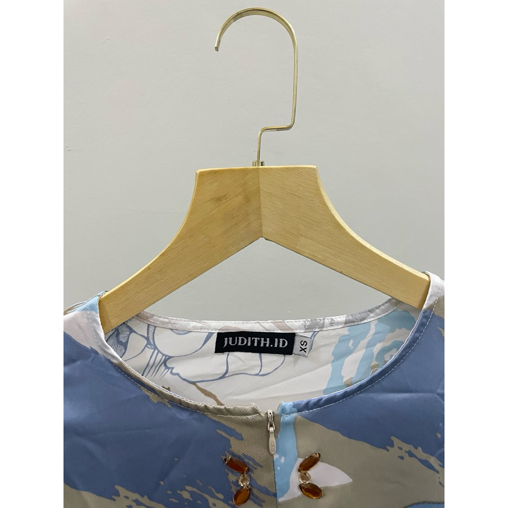 Oneset rok by Judith.id