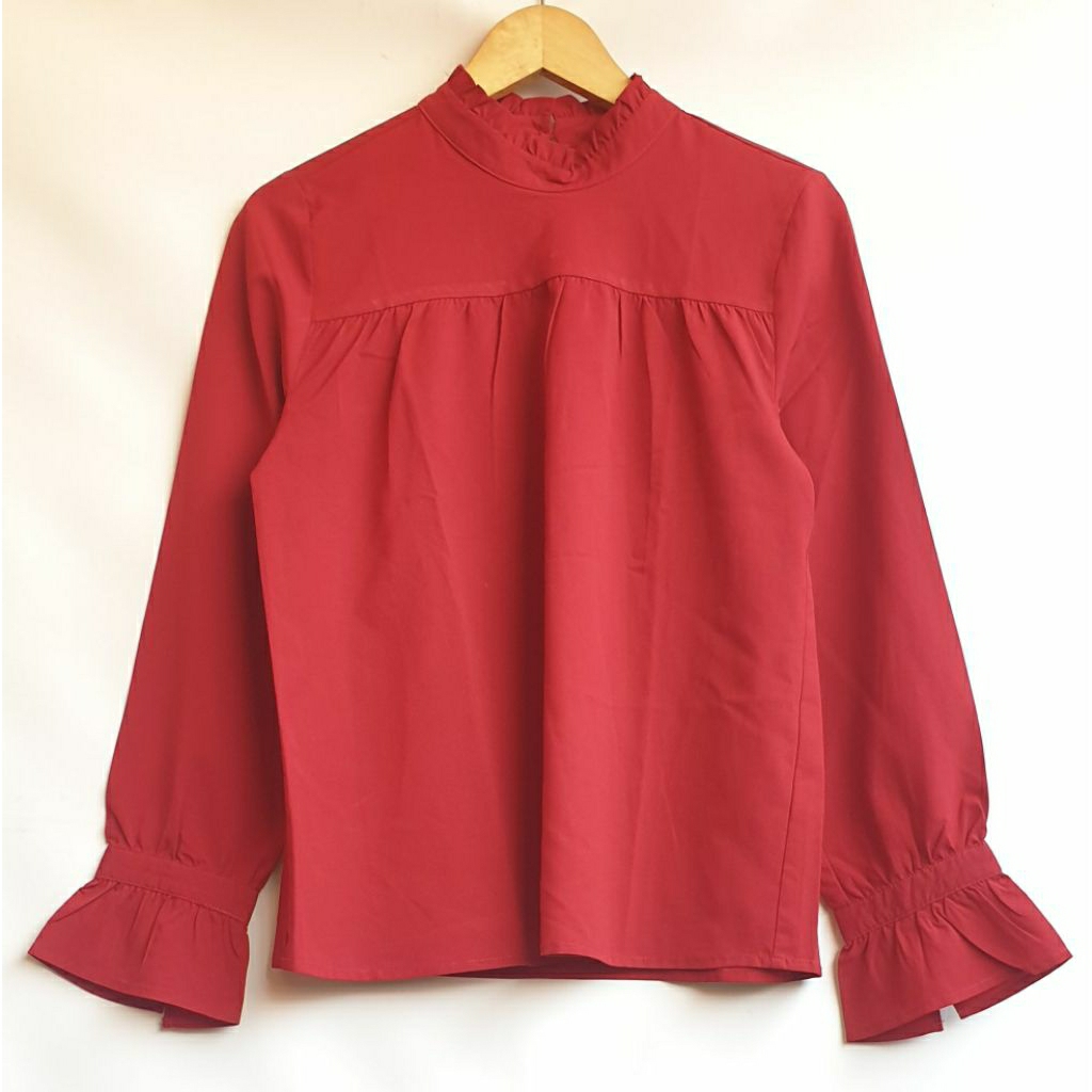 Blouse Atasan Merek The Executive ​Blus Wanita Lengan Panjang Warna Merah Cabai Kerah Tinggi Aksen R