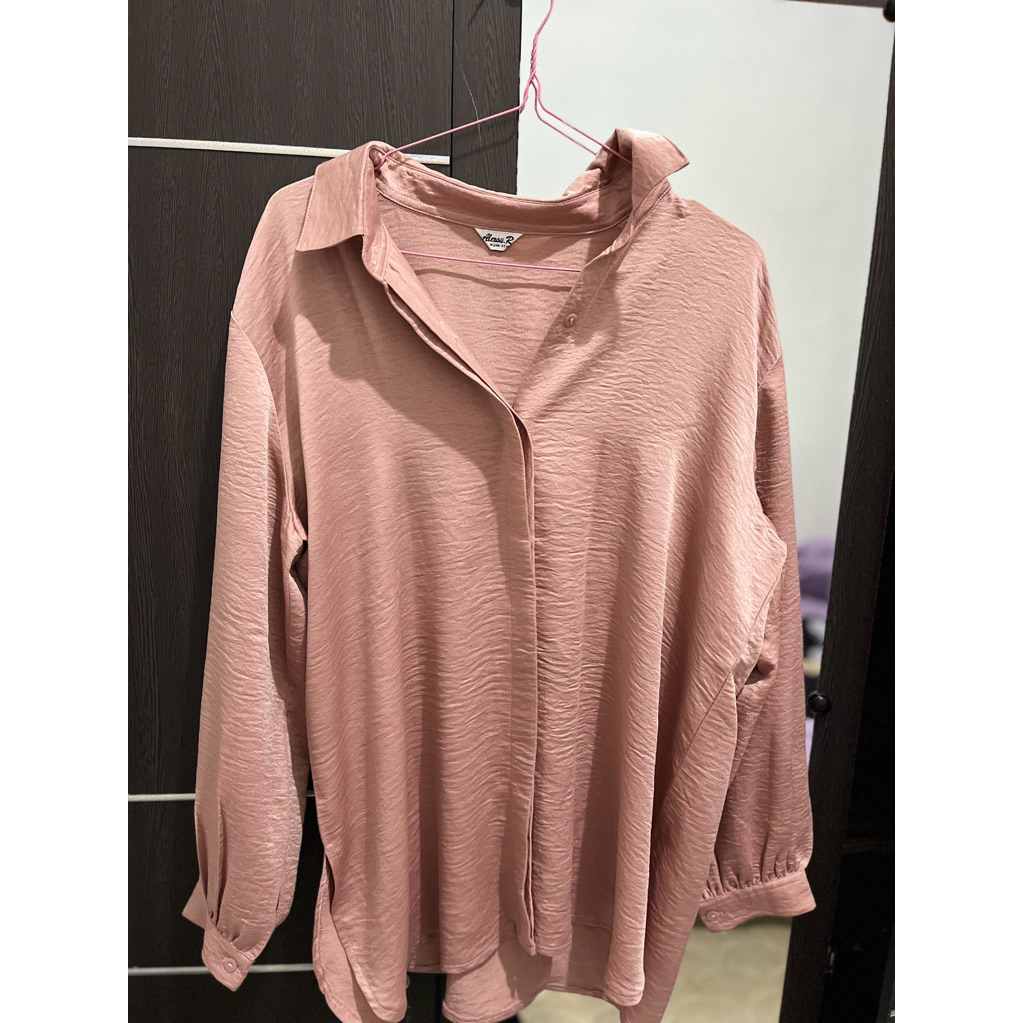 Kemeja Satin Pink
