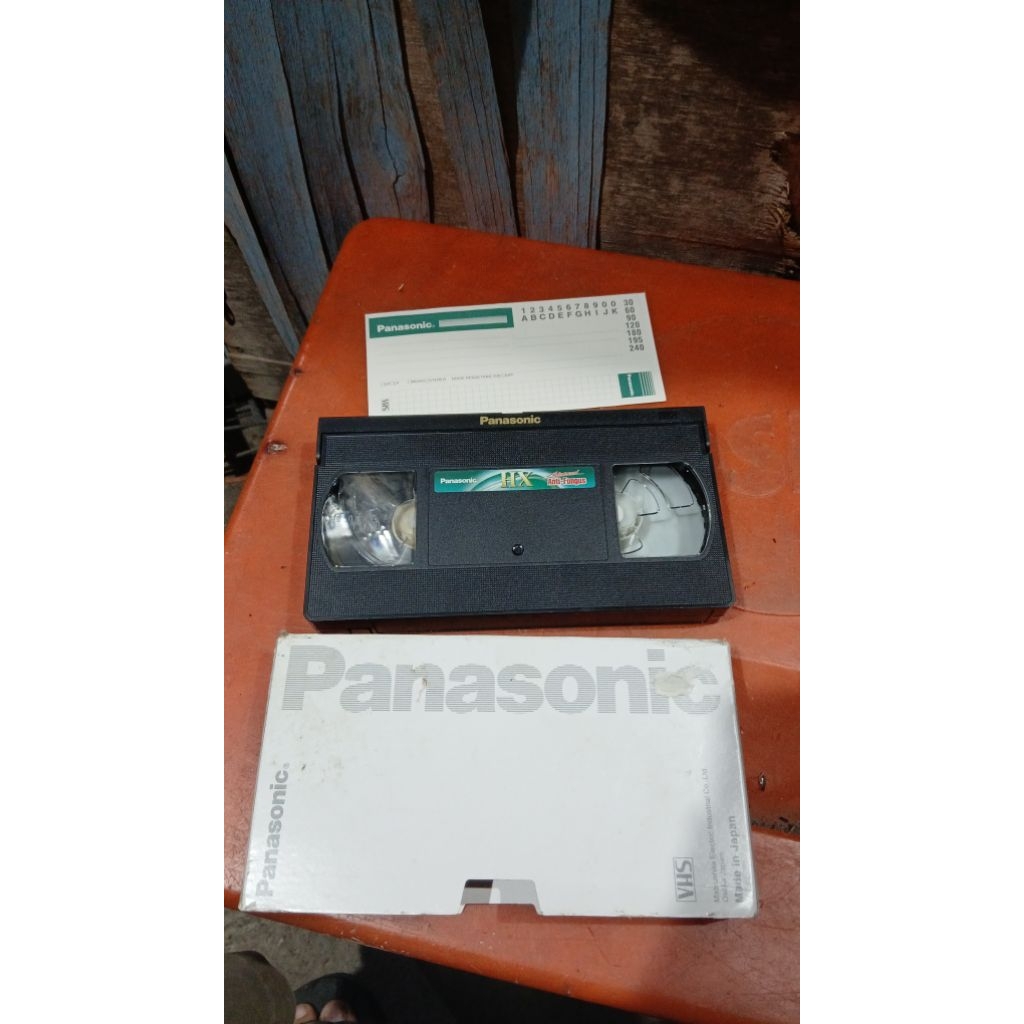 Video kaset recorder 75rb jadul antik vintage lawas kuno display anggap mati