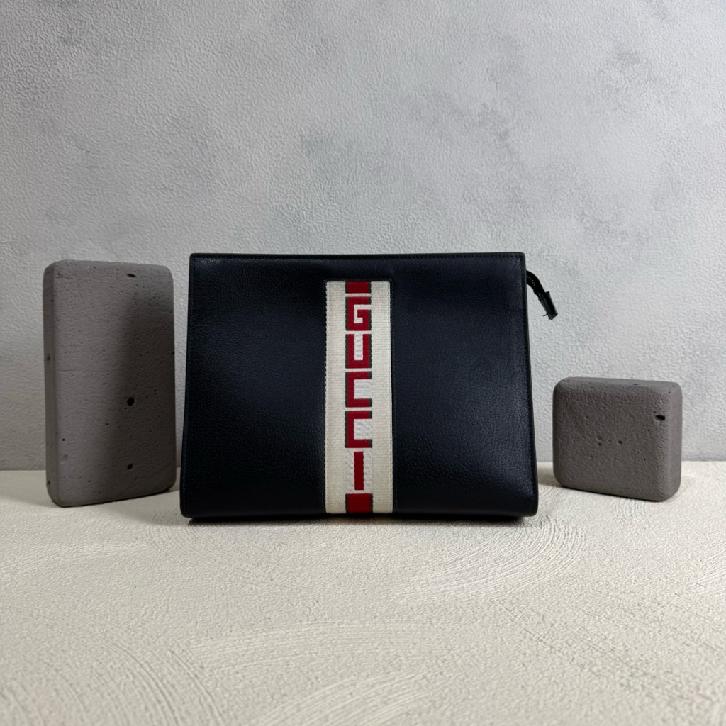 GUCCI STRIPE LOGO POCHETTE CLUTCH BLACK