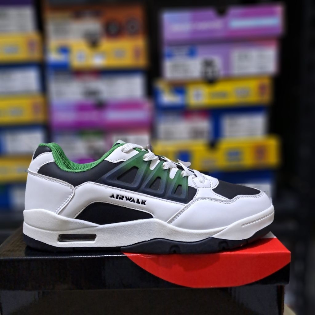 Sepatu Airwalk Deltona White Black