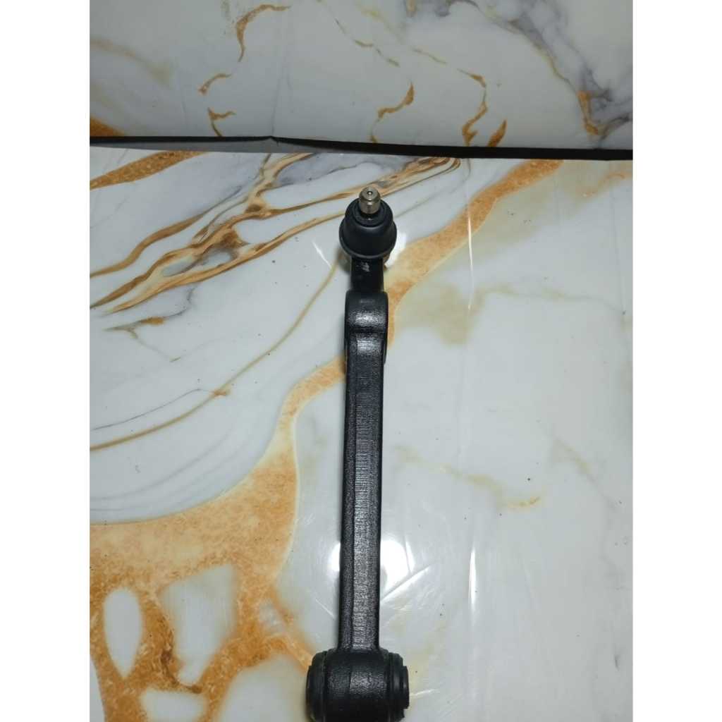 Lower Arm Sayap Ball Joint Suzuki Forsa