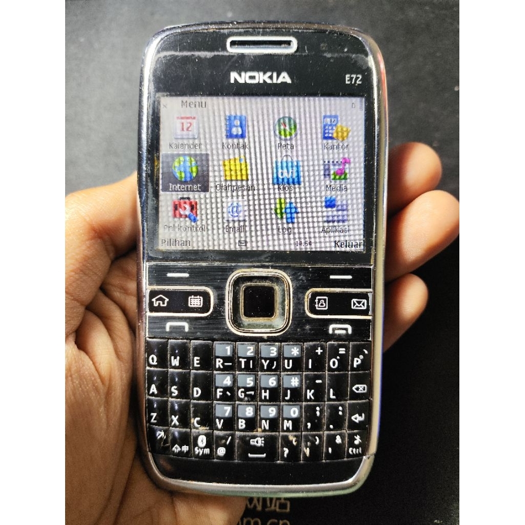 NOKIA E72