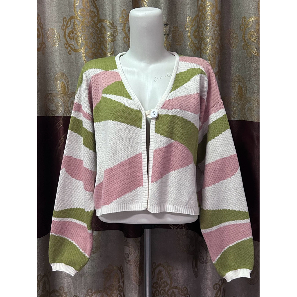 brand hollingberry - preloved cardigan sohee outer knit variasi SH Desset good condition