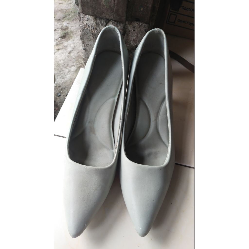 sepatu high heels Urban & Co, original preloved