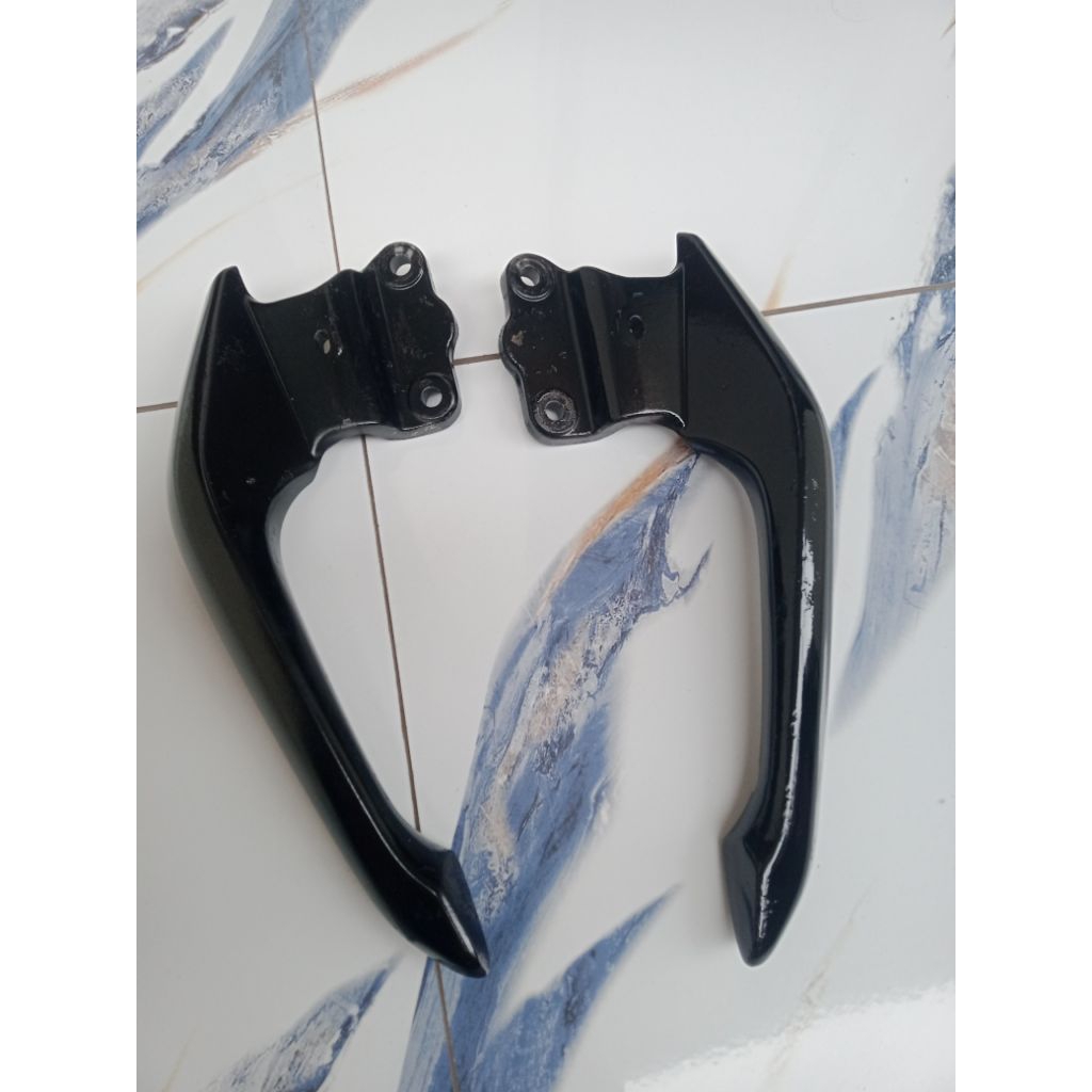 behel pegangan jok Tiger Revo ori second
