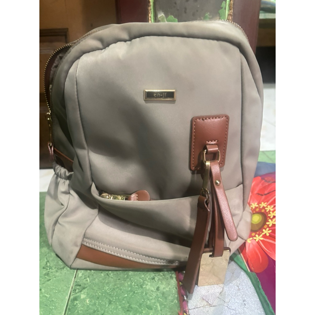 Preloved By Niisaa | Tas Ransel Enji