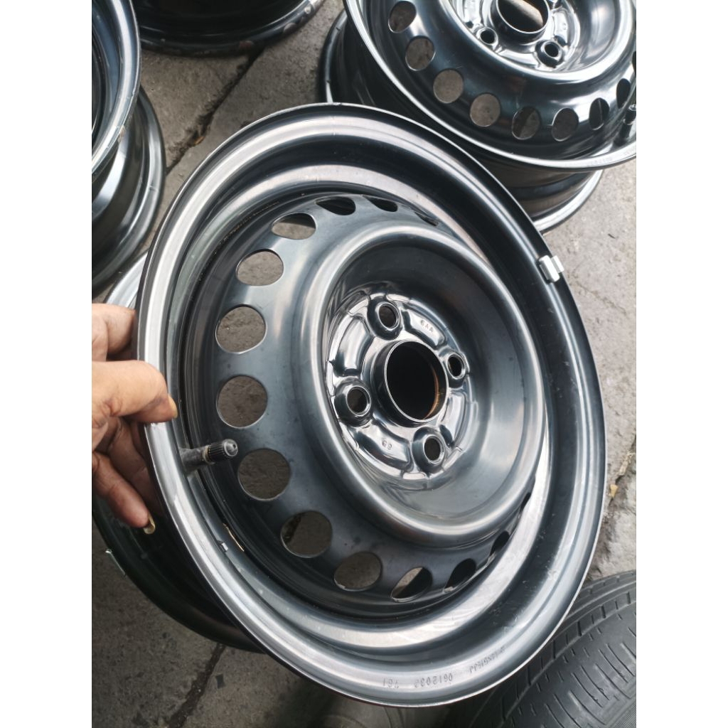 velg R14 pcd 100