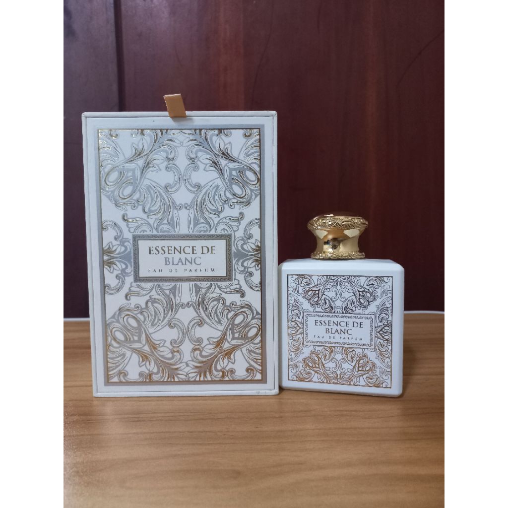 French Avenue Essence De Blanc Preloved