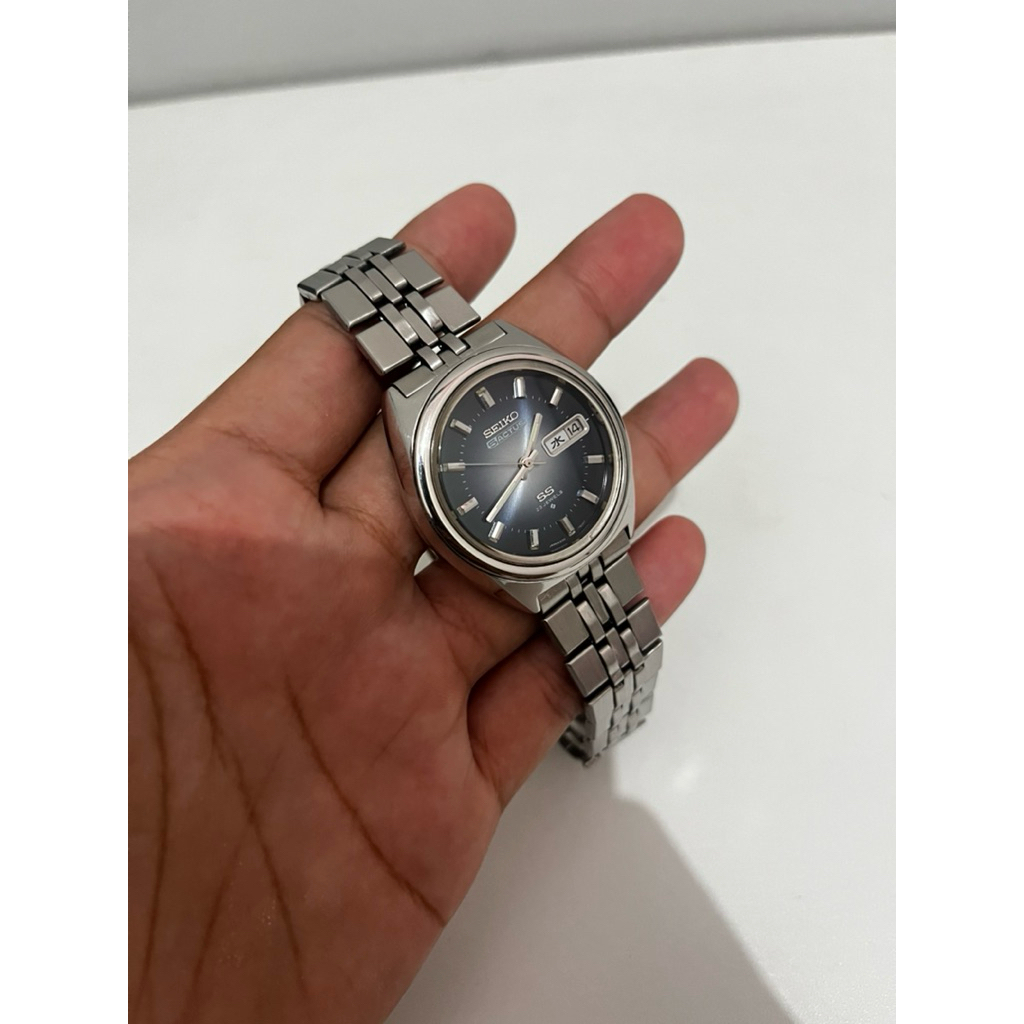Seiko Actus SS Cal.6106 23 Jewels Blue Dial Sunburst
