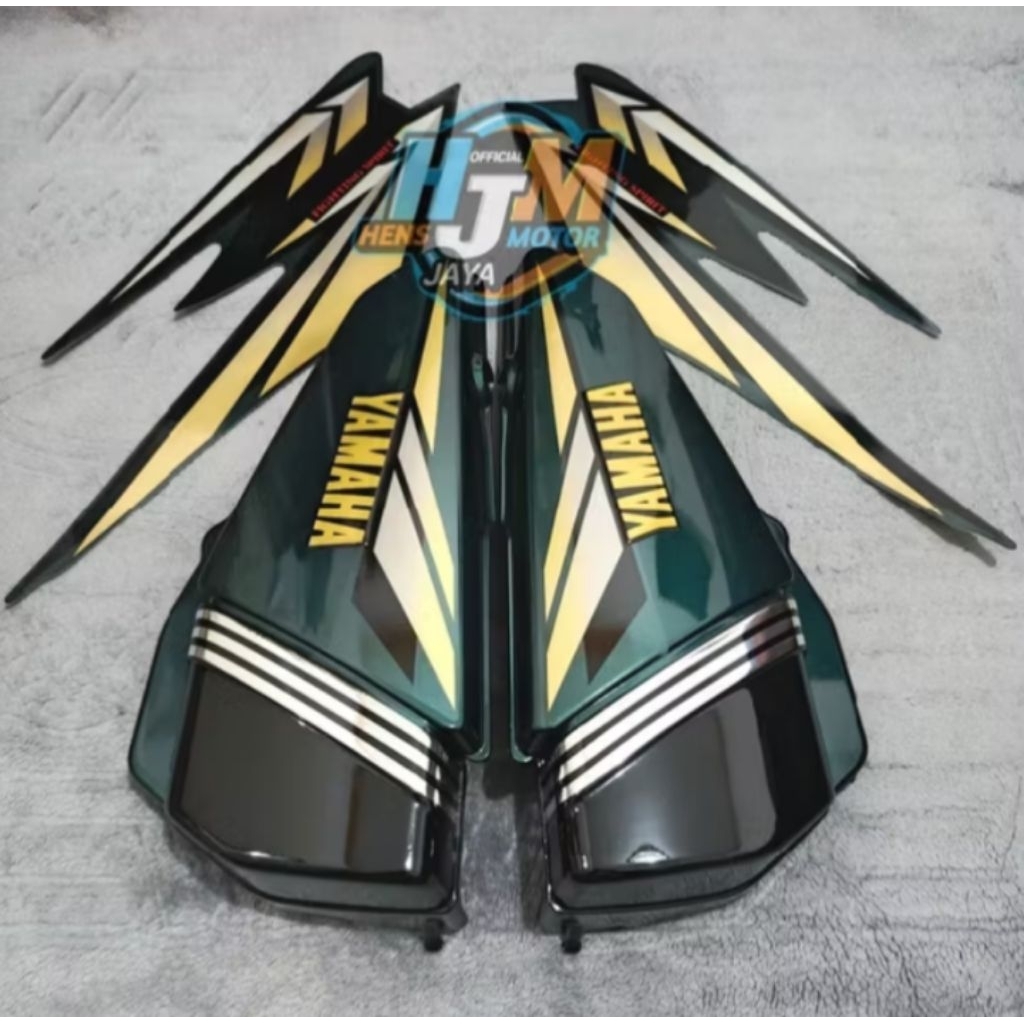 COVER BOX AKI RX KING TEPONG AKI RX KING TAHUN 2002 WARNA HIJAU BOTOL SET EMBLEM