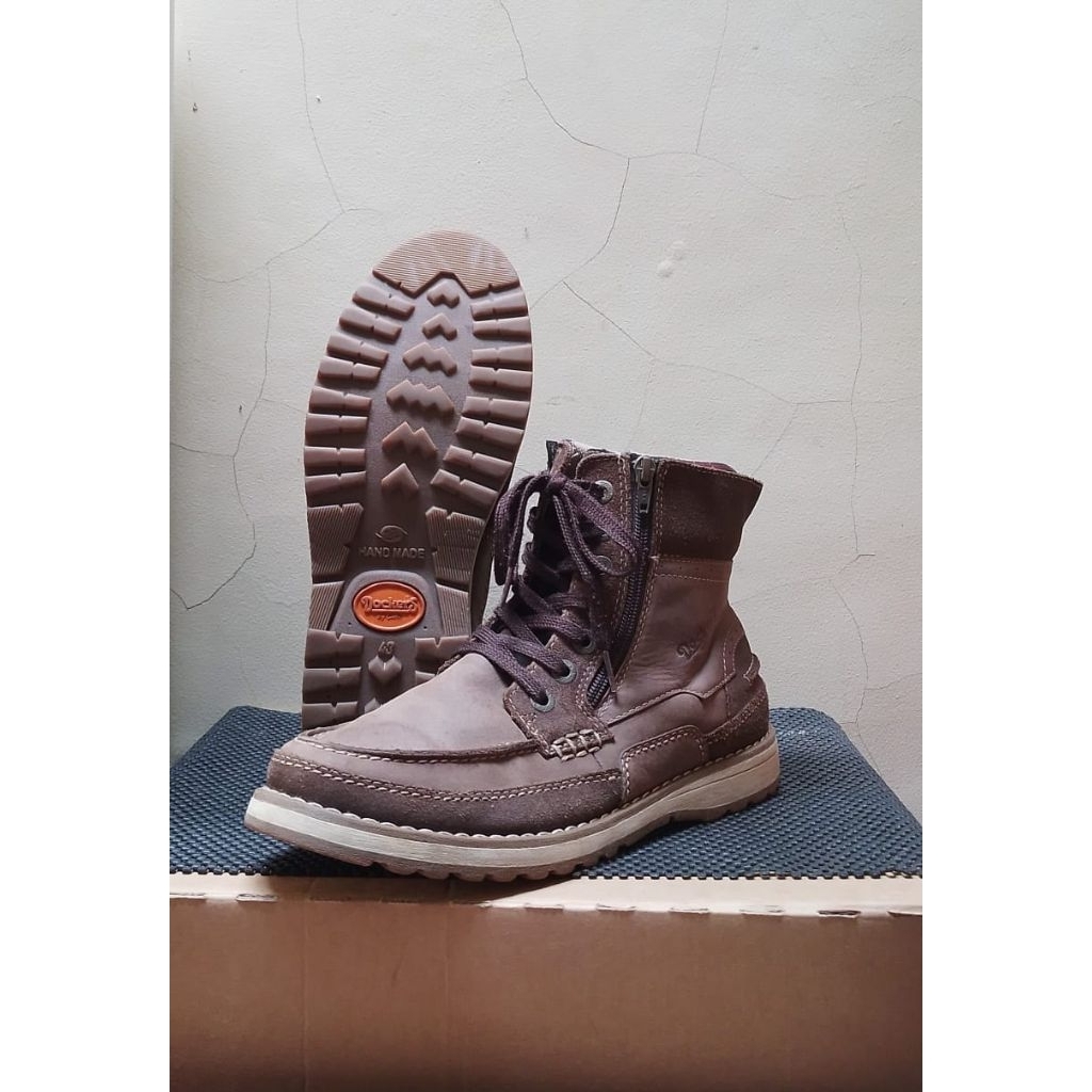 Sepatu Dockers Boots