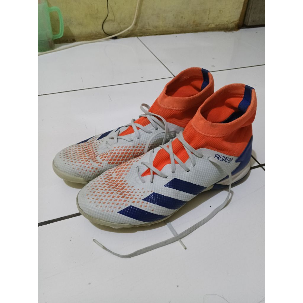sepatu futsal adidas predator
