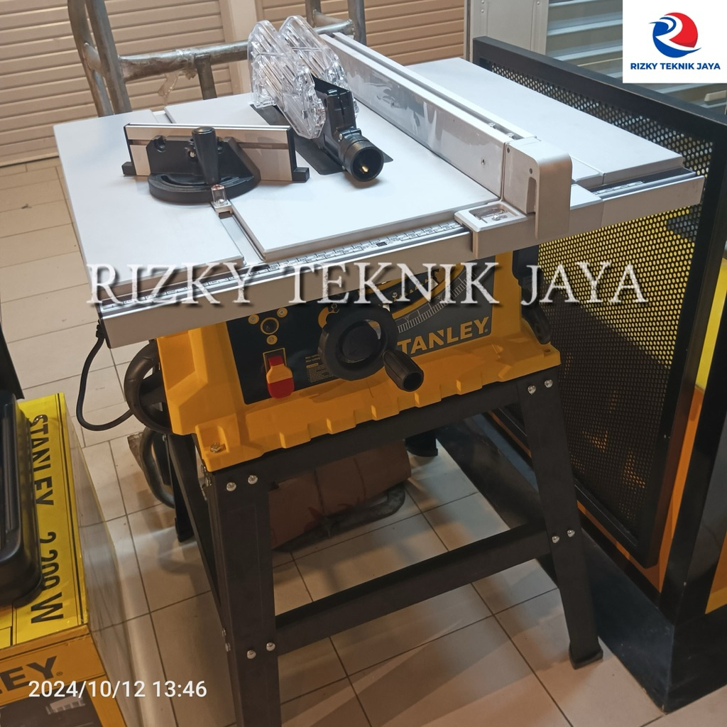 STANLEY SST1801 TABLE SAW 10 Inchi MEJA POTONG STANLEY SST1801  1800 WATT