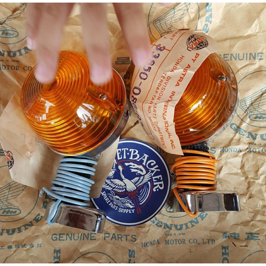 Lampu sein sen belakang Honda ori nos Honda c50 c70 c90