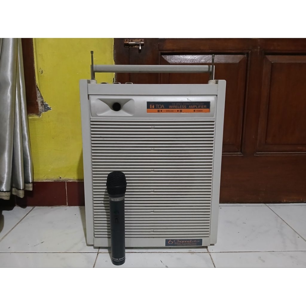 Ampli Meeting TOA ZW-3200 plus Mic Wireless