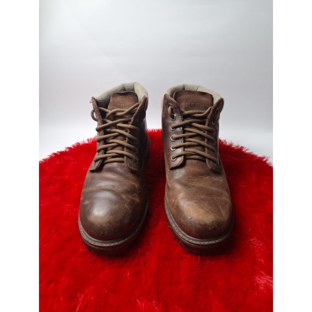 Sepatu Skechers Boot High Ukuran 41