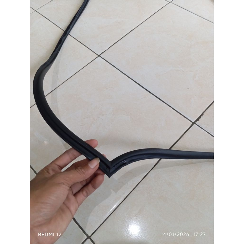 karet kaca Depan Besar Vios Gen 1 Gen 2 Gen 3 original 2002-2022