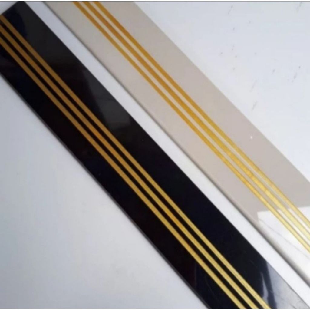 stepnosing granit Lis plint hitam polos glossy 10x60