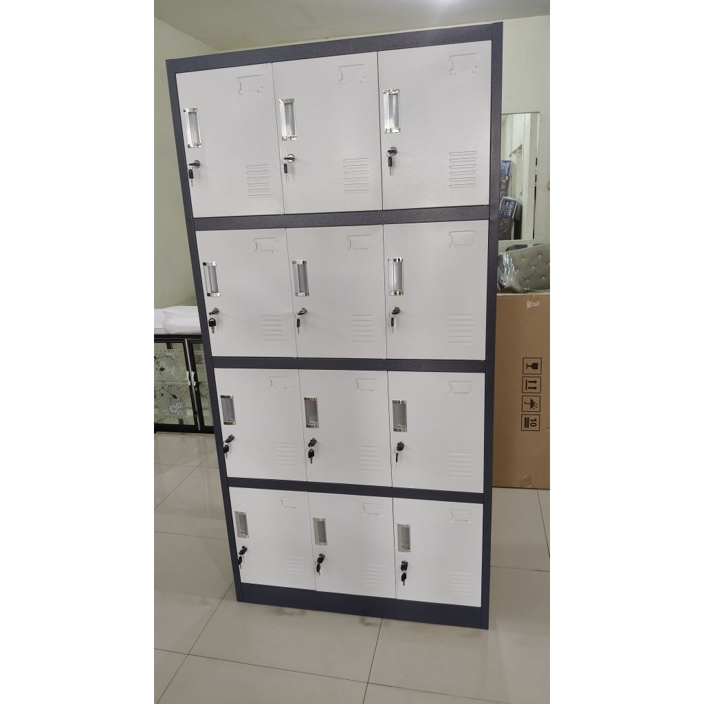 lemari loker besi 12 pintu