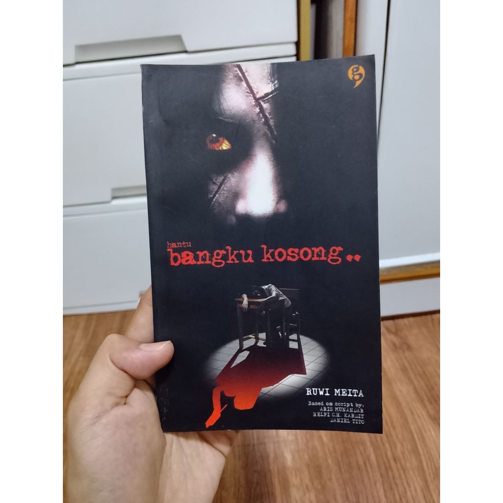 Buku Novel Misteri, horor, Bangku Kosong, Preloved