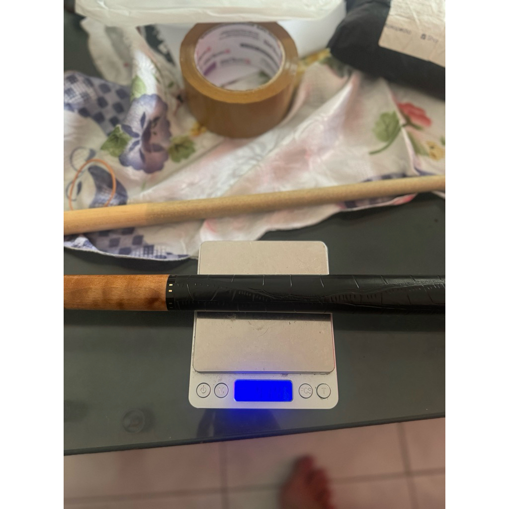 Lotus cue set shaft like new