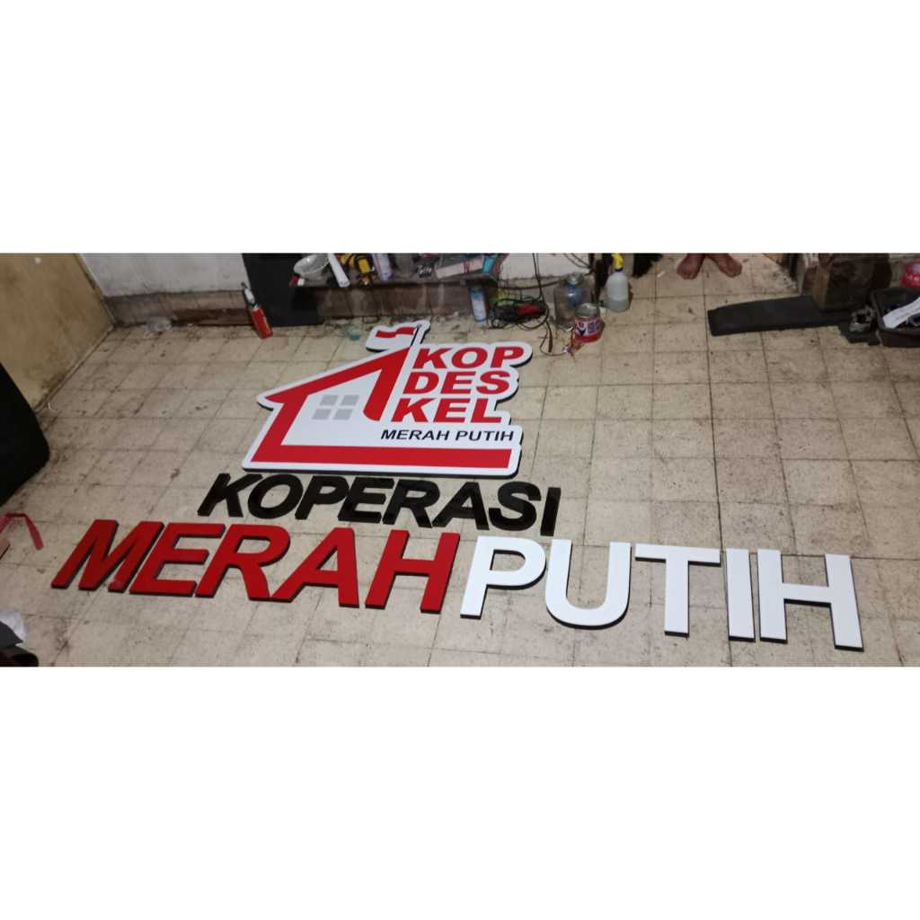 Huruf Akrilik Koperasi Merah Putih