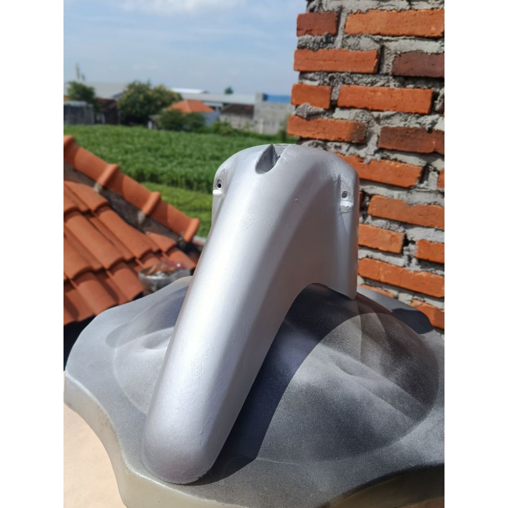 spakbor depan honda kirana silver